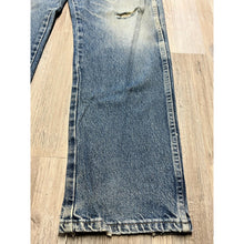 Load image into Gallery viewer, Mens Wrangler Jeans Stonewash Distressed Relaxed Fit Workwear Skater 38x32 Vtg