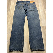 Load image into Gallery viewer, Vintage Levis 501xx Denim Jeans Y2K 90s Button Fly Mens 36x34 Stonewash Whiskers