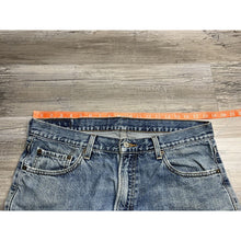 Load image into Gallery viewer, Mens Levis 550 Dad Shorts Distressed Stonewash Denim Jorts Relaxed Fit Size 36
