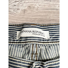Load image into Gallery viewer, Womens Banana Republic Premium Denim Roll Up Shorts Size 26 Carpenter Stripe