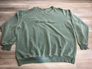 Vintage Cedar Point Embroidered Crewneck Sweatshirt – Green, Faded, Thrashed - Size XL - Made in USA – Made in USA